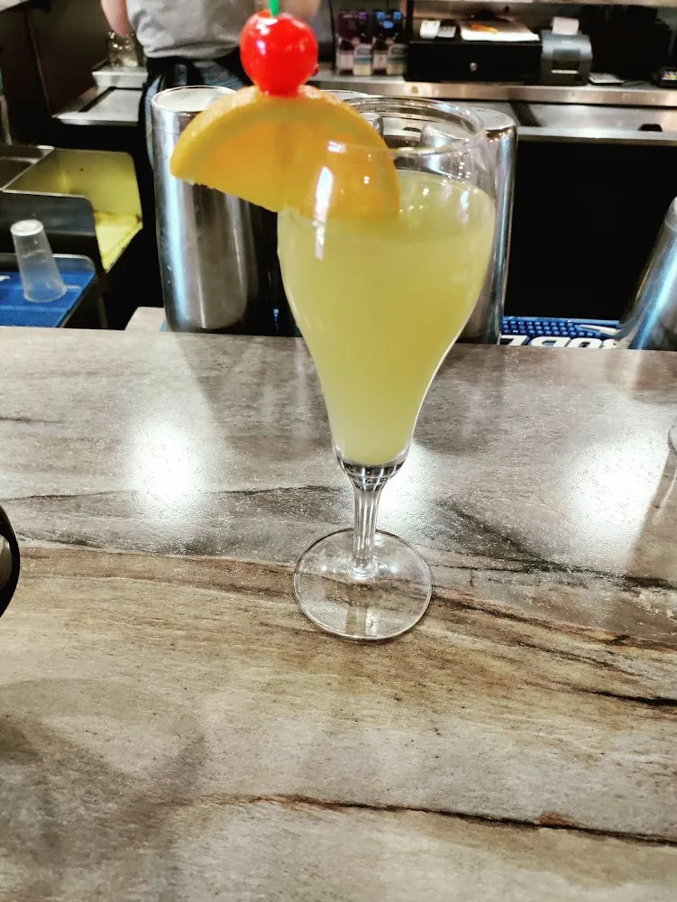 Mimosa with Pineapple Juice